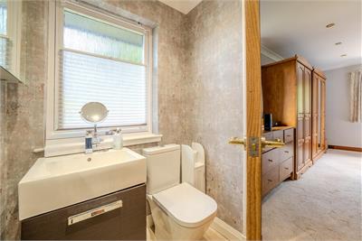 Parkdale,
Croft Park,
Kelso,
TD5 7ET - image 11