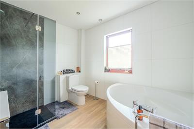Parkdale,
Croft Park,
Kelso,
TD5 7ET - image 17