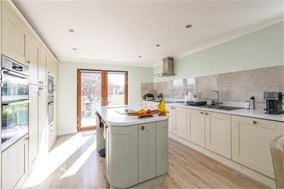 Parkdale,
Croft Park,
Kelso,
TD5 7ET - image 4