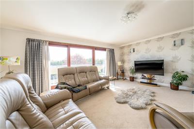 Parkdale,
Croft Park,
Kelso,
TD5 7ET - image 5