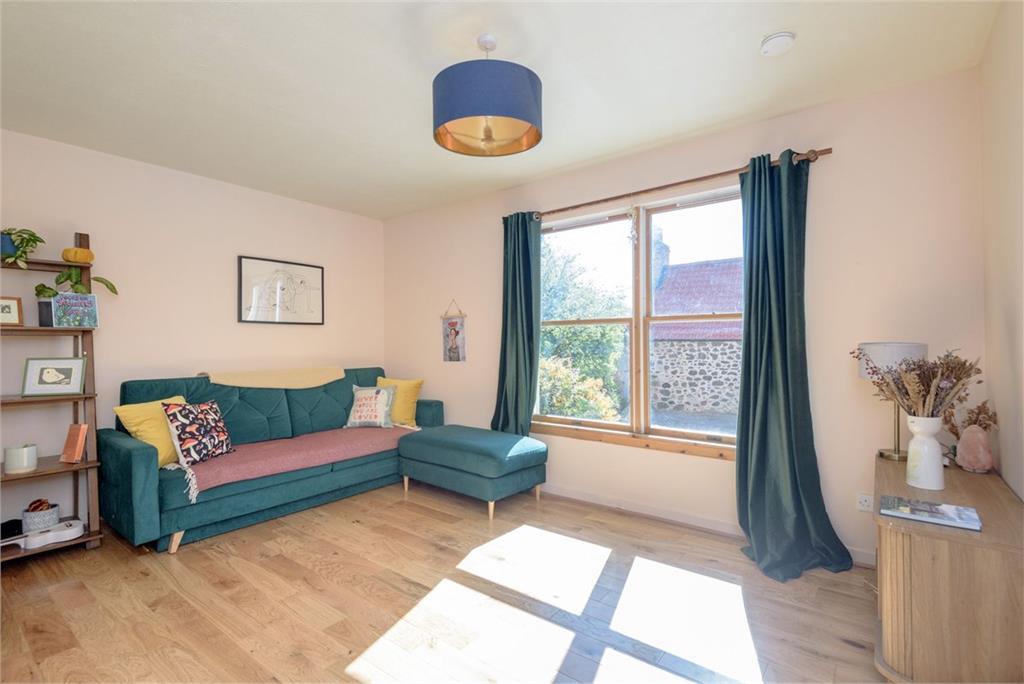 2 Muirfield Court, Mill Wynd, East Linton, East Lothian, EH40 3AE - image 2