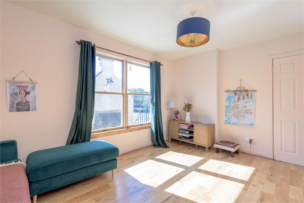 2 Muirfield Court, Mill Wynd, East Linton, East Lothian, EH40 3AE - image 3