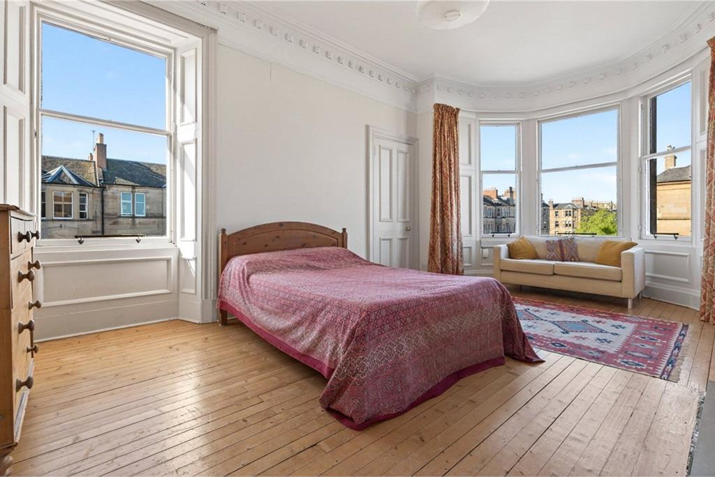 20 3F2 Spottiswoode Road,
Marchmont,
Edinburgh,
EH9 1BQ - image 2