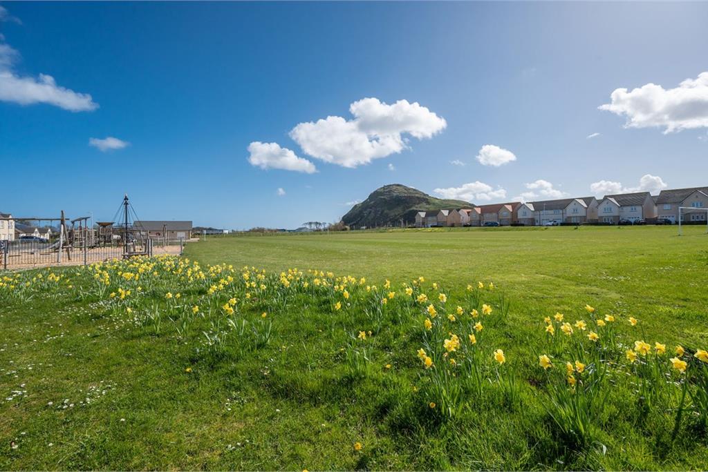 12 Lauder Rambling, North Berwick, East Lothian, EH39 5PU - image 8