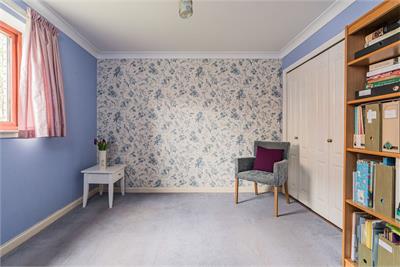 133/2 Gylemuir Road, Edinburgh, EH12 7DL - image 13