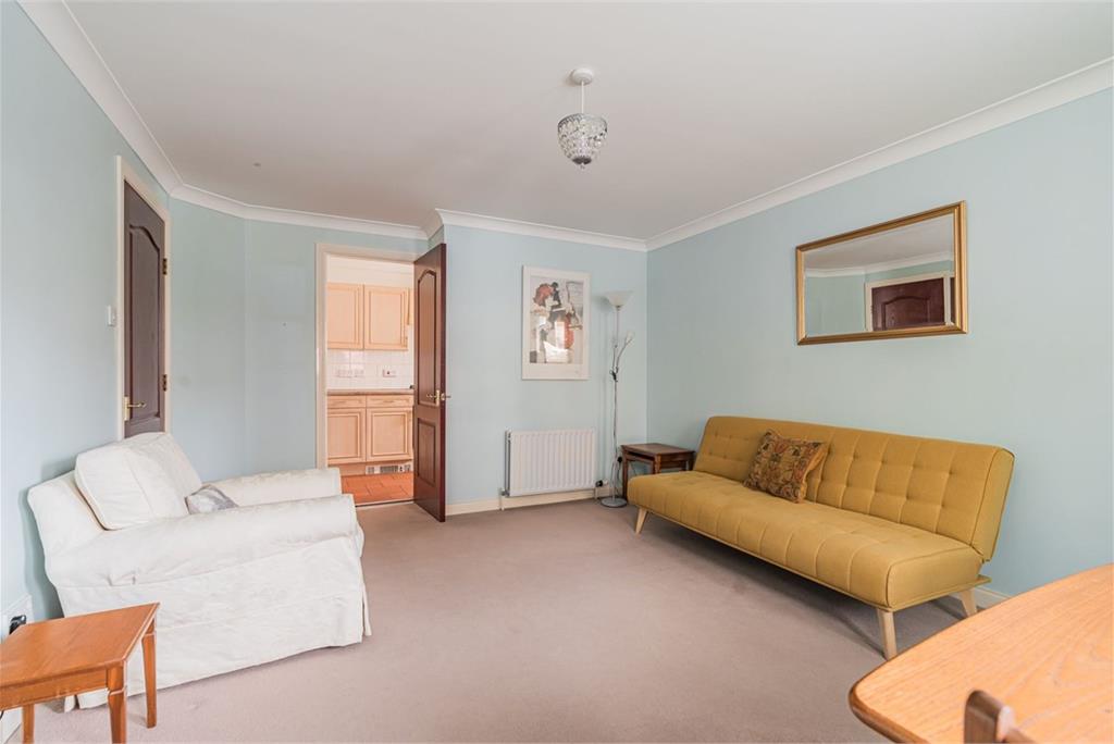 133/2 Gylemuir Road, Edinburgh, EH12 7DL - image 10