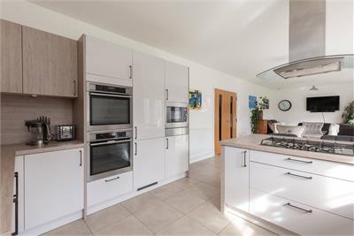 33 Whinstone Place, Ratho EH28 8AD - image 4