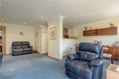 16 Hamilton Court, Cromwell Road, North Berwick, East Lothian, EH39 4LW - image 5