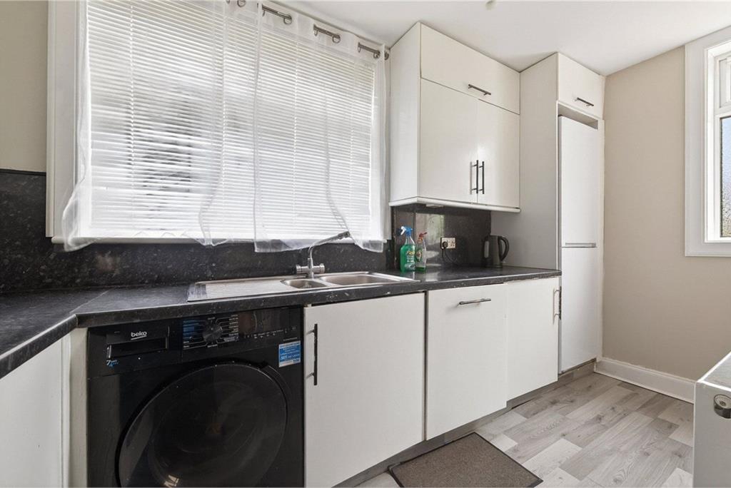 5 Sighthill Drive,
Sighthill,
Edinburgh,
EH11 4QW - image 5