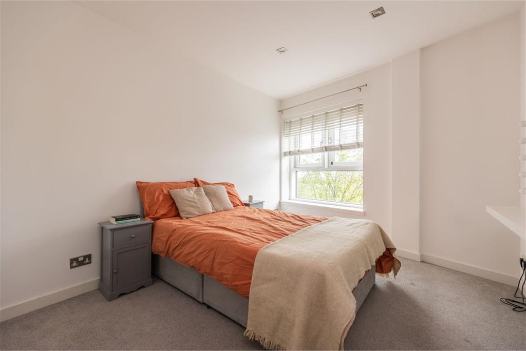 5/8 Western Harbour Way, Edinburgh, EH6 6LP - image 8