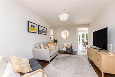 36 Clippens Drive, Burdiehouse, Edinburgh, EH17 8TU - image 3