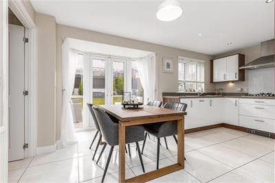 36 Clippens Drive, Burdiehouse, Edinburgh, EH17 8TU - image 4