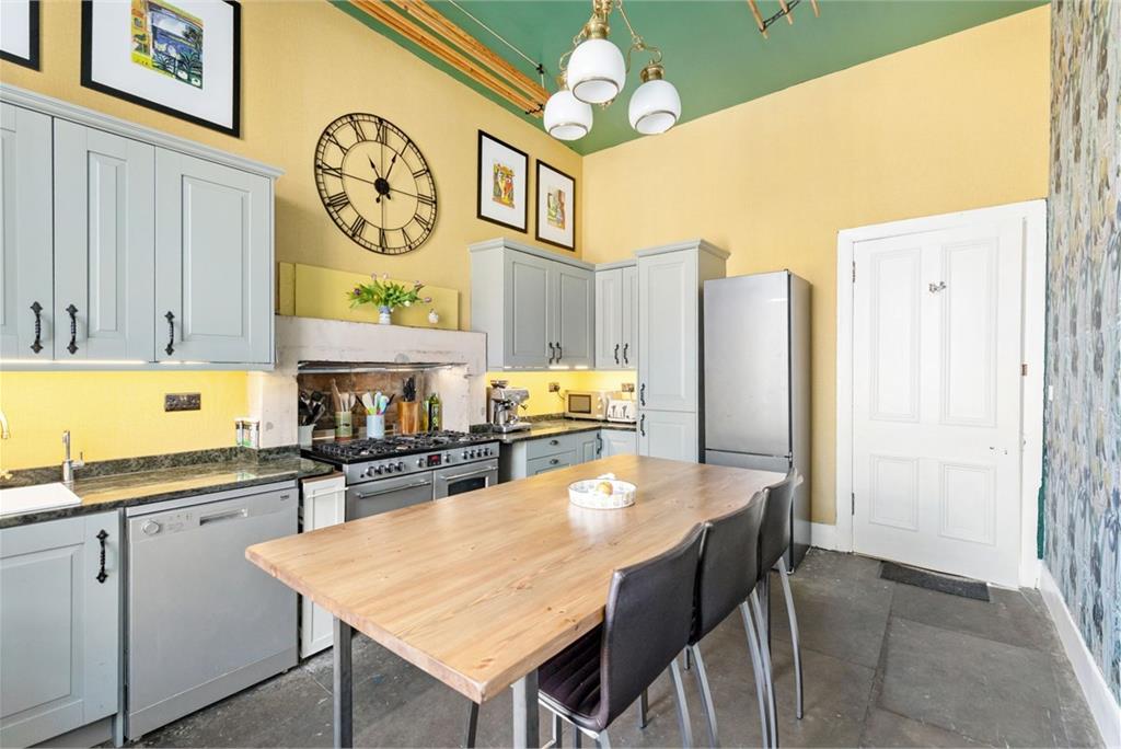 6 (2F1), Cambridge Street, West End, Edinburgh, EH1 2DY - image 7