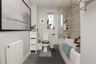 Flat 7, 31 Cakemuir Gardens, Niddrie, EH16 4FL - image 12