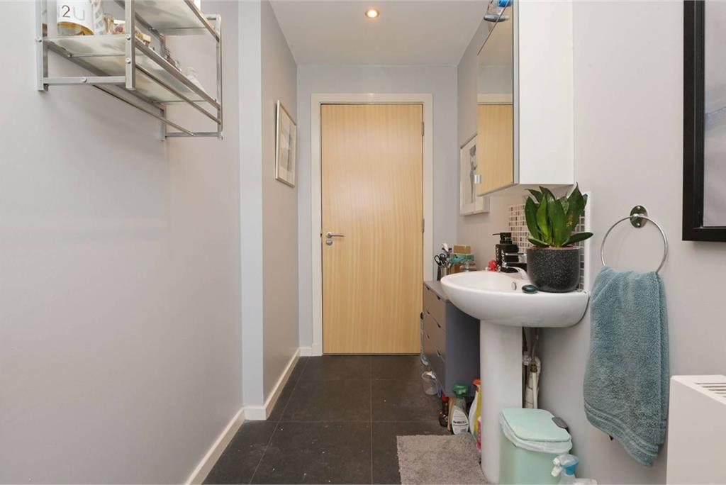 Flat 7, 31 Cakemuir Gardens, Niddrie, EH16 4FL - image 13