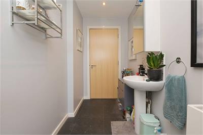 Flat 7, 31 Cakemuir Gardens, Niddrie, EH16 4FL - image 13