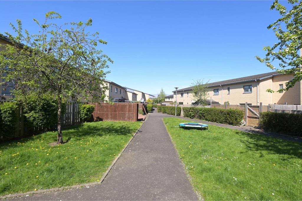 Flat 7, 31 Cakemuir Gardens, Niddrie, EH16 4FL - image 15