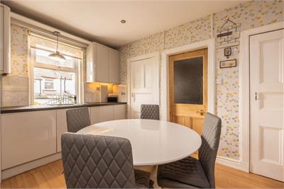 34 Clermiston Road, Edinburgh, EH12 6XB - image 5