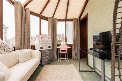 34 Clermiston Road, Edinburgh, EH12 6XB - image 9