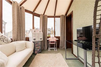 34 Clermiston Road, Edinburgh, EH12 6XB - image 9