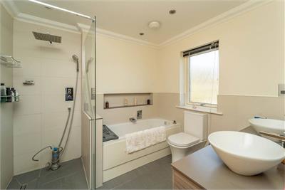 Clerwood, Stanley, Perth, PH1 4QF - image 14