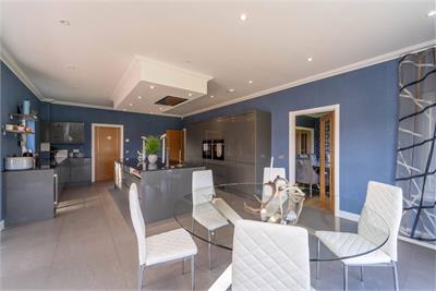 Clerwood, Stanley, Perth, PH1 4QF - image 8