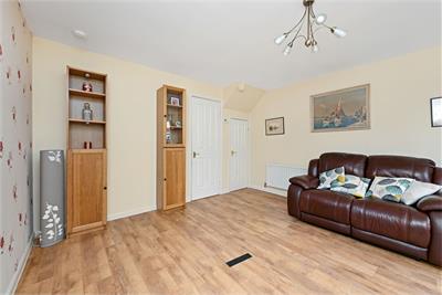 54 Gylemuir Road, Corstorphine, Edinburgh, EH12 7DW - image 3