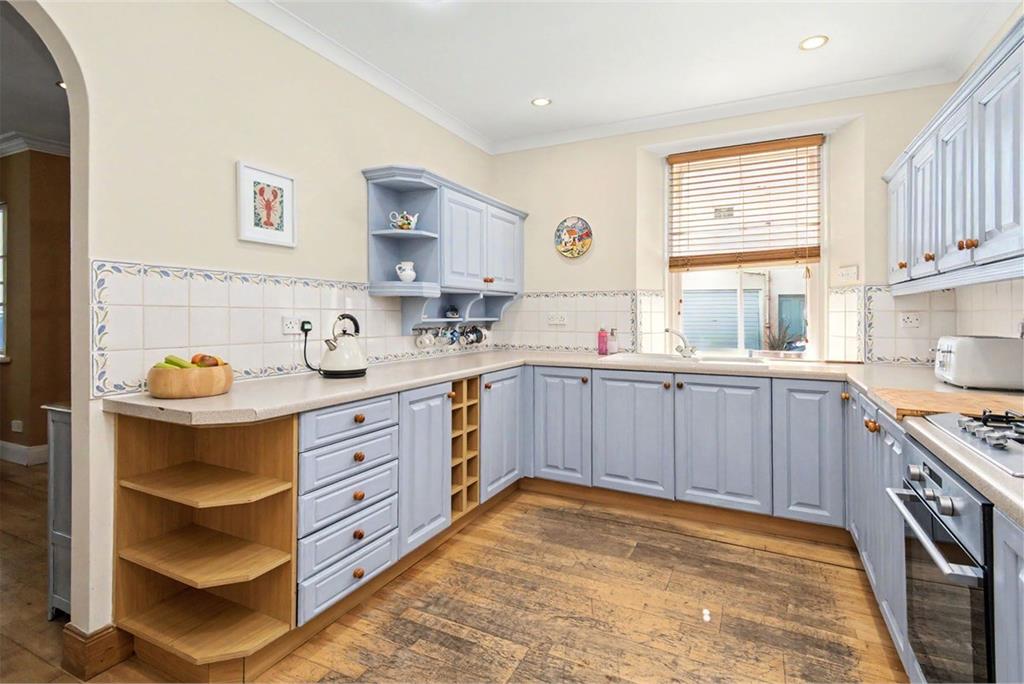 7 Virgin Square,
St. Monans,
Anstruther,
KY10 2AA - image 6