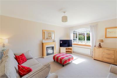 24 Sycamore Avenue, Port Seton, East Lothian, EH32 0UA - image 2