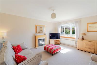 24 Sycamore Avenue, Port Seton, East Lothian, EH32 0UA - image 2