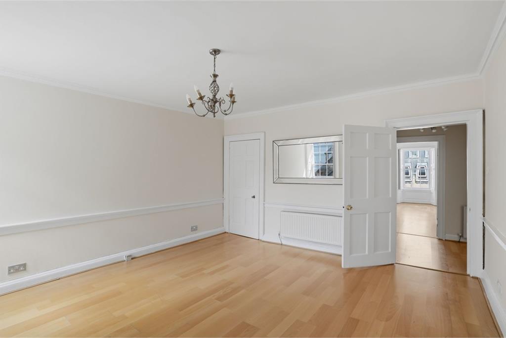 34/5 North Castle Street, New Town, Edinburgh, EH2 3BN - image 10