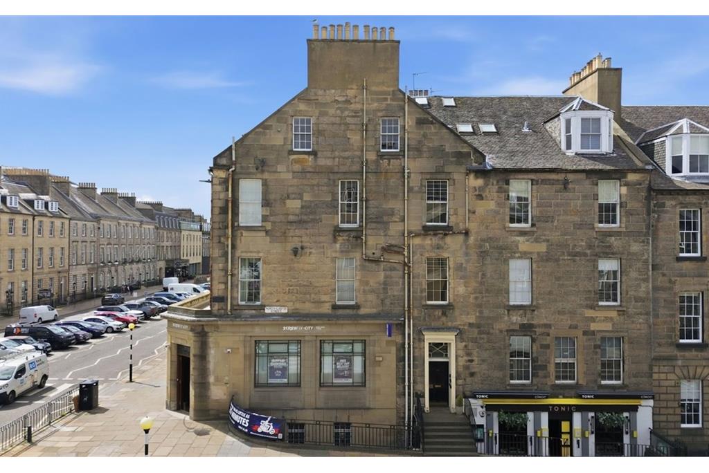 34/6 North Castle Street, New Town, Edinburgh, EH2 3BN - image 1