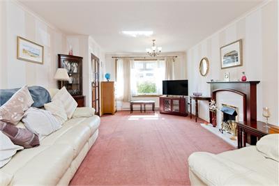 12 St. Fillans Crescent, Aberdour, Burntisland, KY3 0XF - image 2