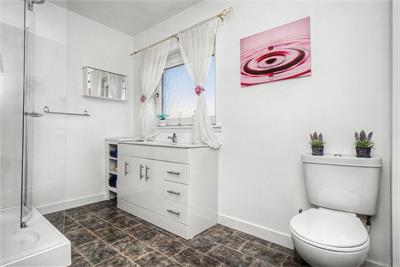 51 Dundas Place, Kirkliston, EH29 9BJ - image 8