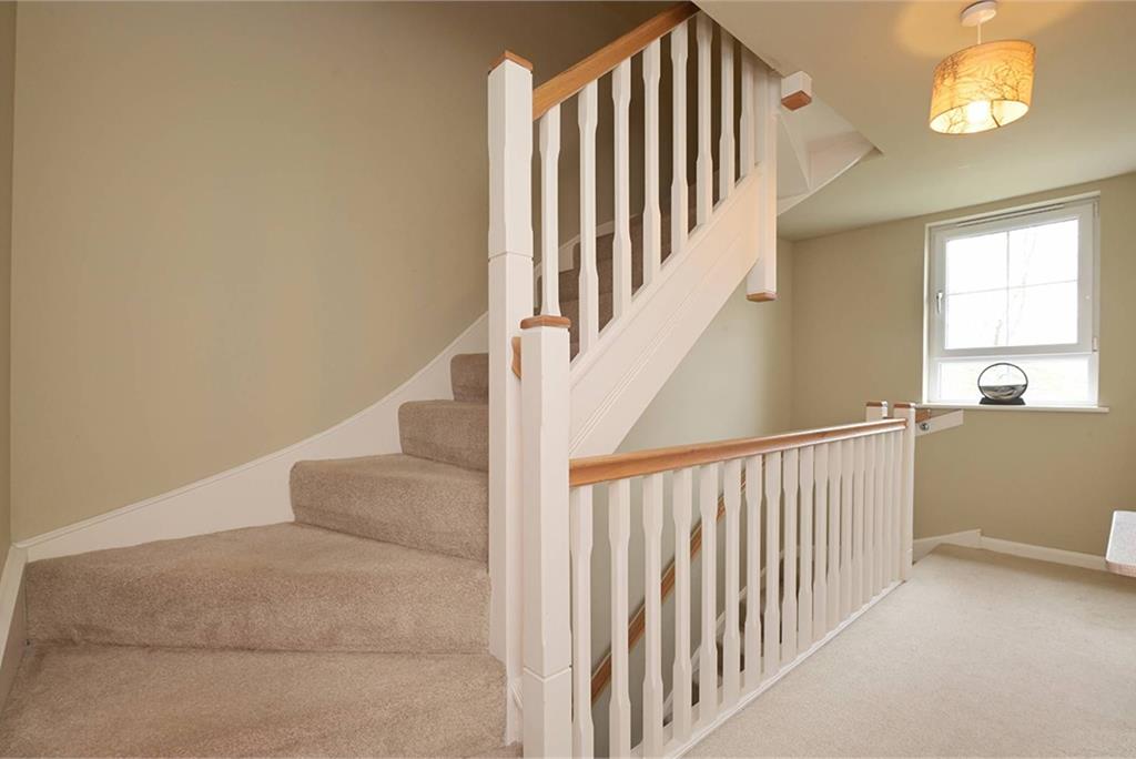 12 Skerryvore Loan, Fairmilehead, EH10 6TX - image 15