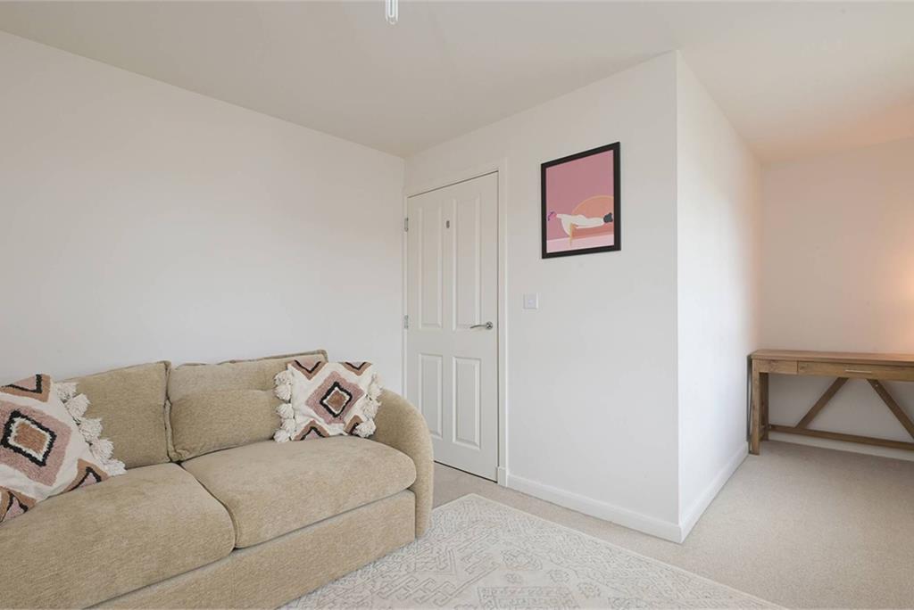 12 Skerryvore Loan, Fairmilehead, EH10 6TX - image 25