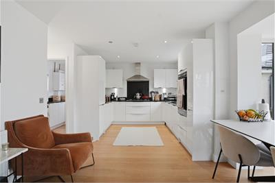 2 Wilkinson Lane, Mortonhall, Edinburgh, EH17 8RS - image 3