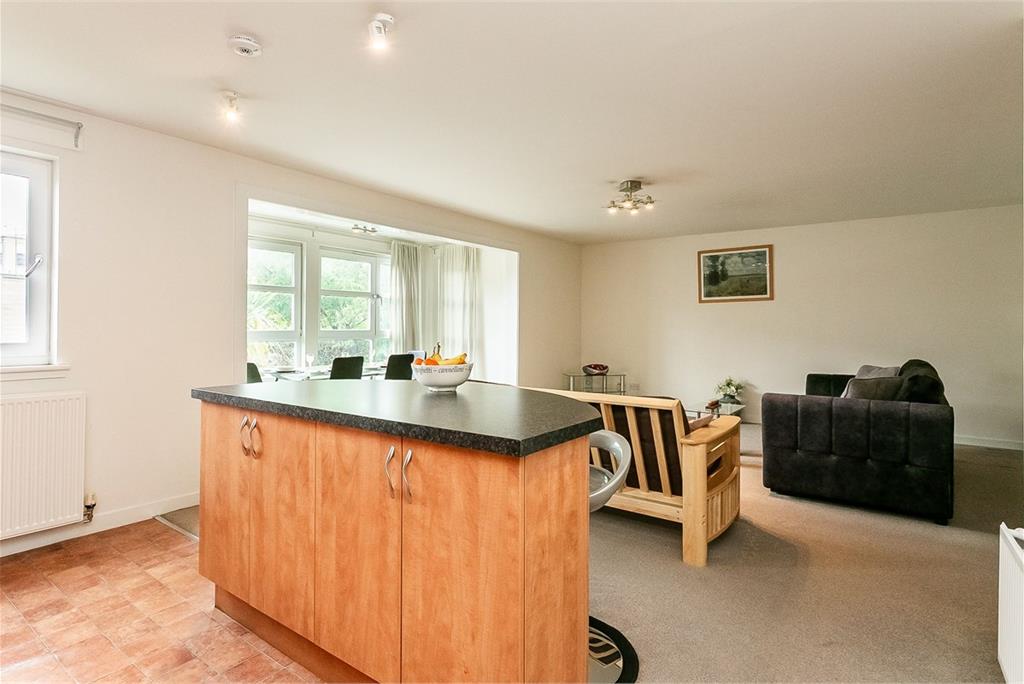 Flat 4,
86 Chesser Crescent,
Edinburgh,
EH14 1SE - image 4