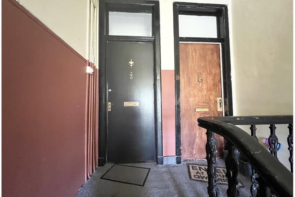 Flat 3,
4 Galloway Place,
Saltcoats,
KA21 5BD - image 12