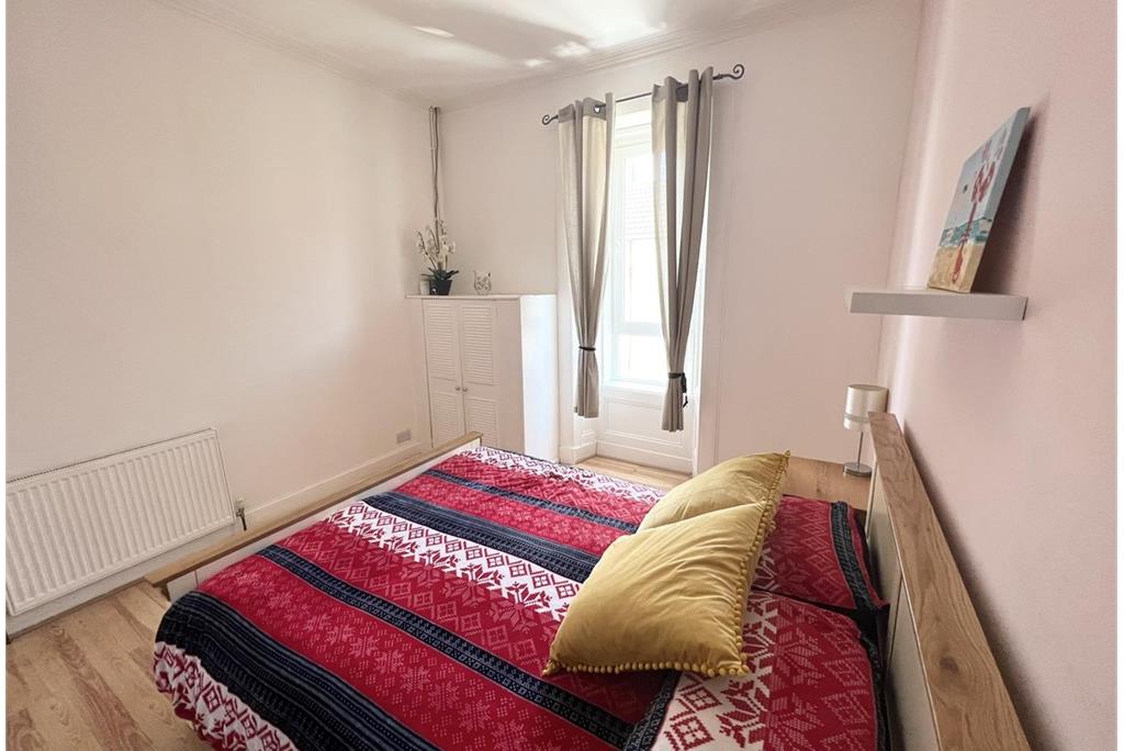 Flat 3,
4 Galloway Place,
Saltcoats,
KA21 5BD - image 8