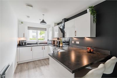 13 Foxhall Gait, Kirkliston, EH29 9GT - image 2