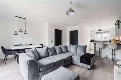 13 Foxhall Gait, Kirkliston, EH29 9GT - image 1