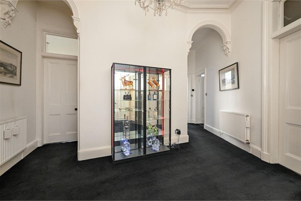 24/1 Polwarth Gardens, Edinburgh, EH11 1LW - image 15