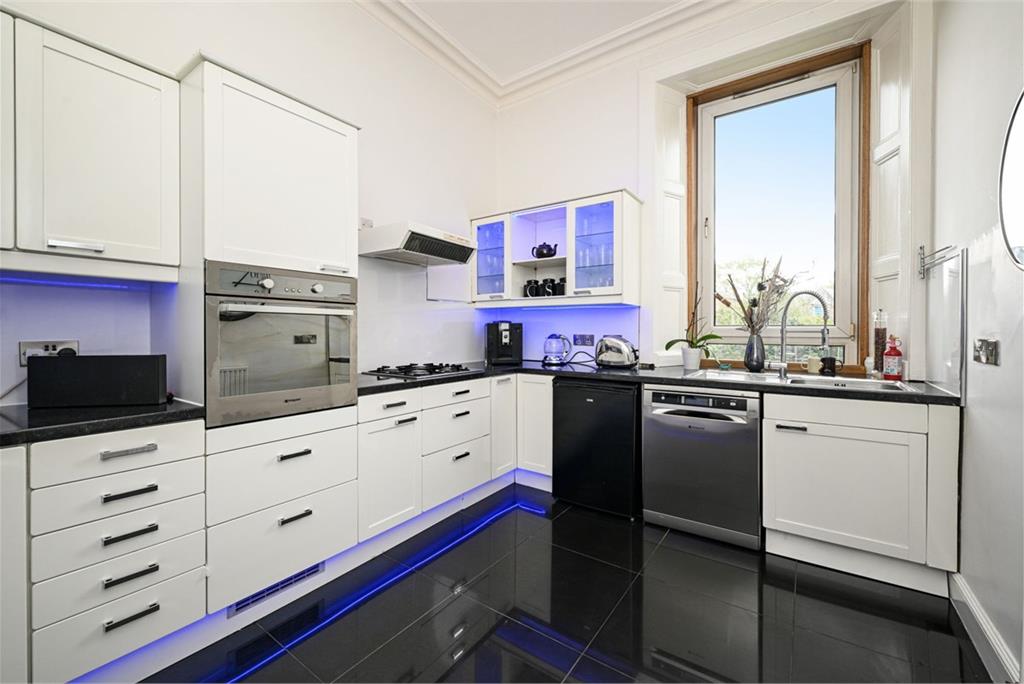 24/1 Polwarth Gardens, Edinburgh, EH11 1LW - image 8