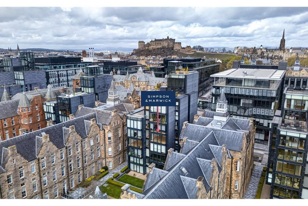 Flat 18, 18 Simpson Loan,
Quartermile,
Lauriston,
Edinburgh,
EH3 9GB - image 23