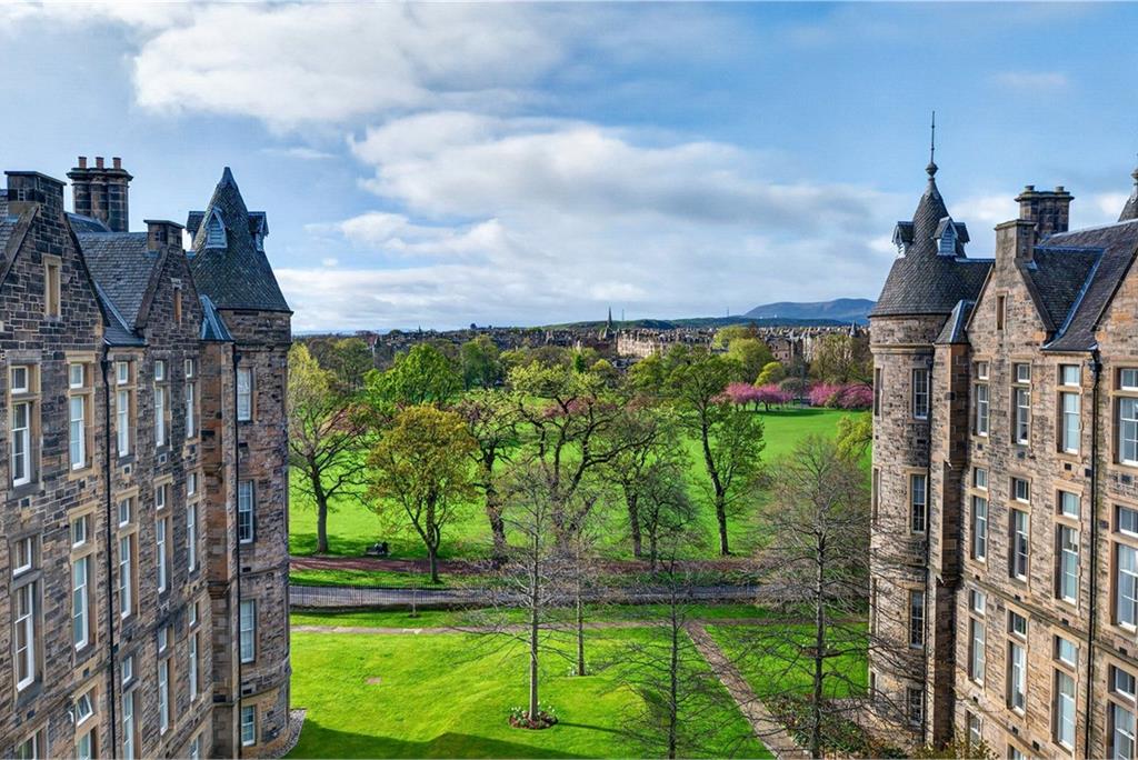 Flat 18, 18 Simpson Loan,
Quartermile,
Lauriston,
Edinburgh,
EH3 9GB - image 5