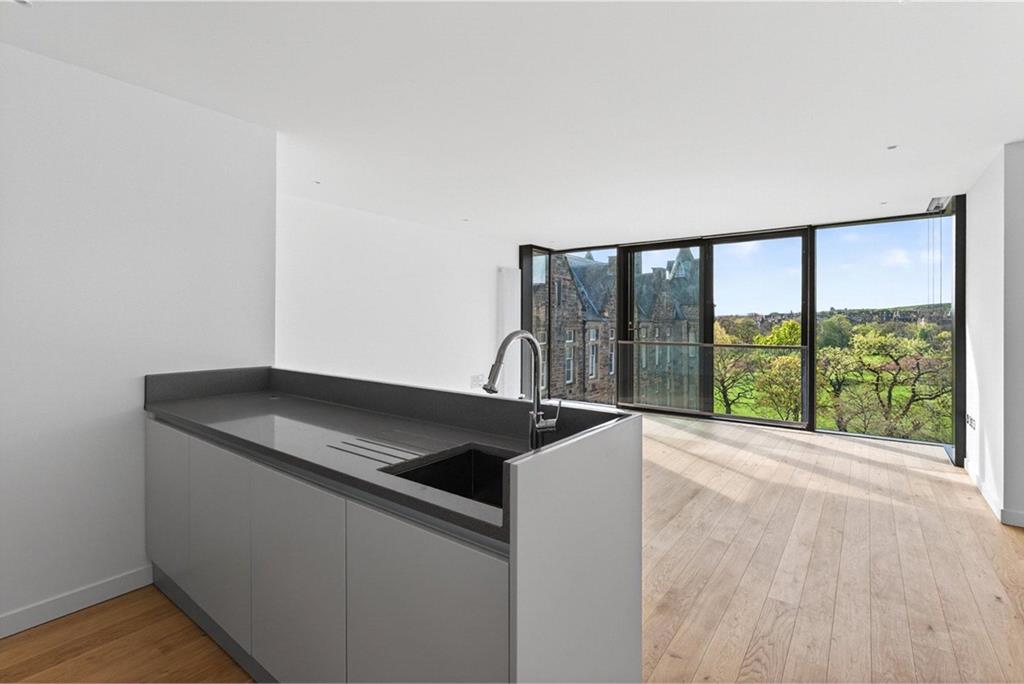 Flat 18, 18 Simpson Loan,
Quartermile,
Lauriston,
Edinburgh,
EH3 9GB - image 10