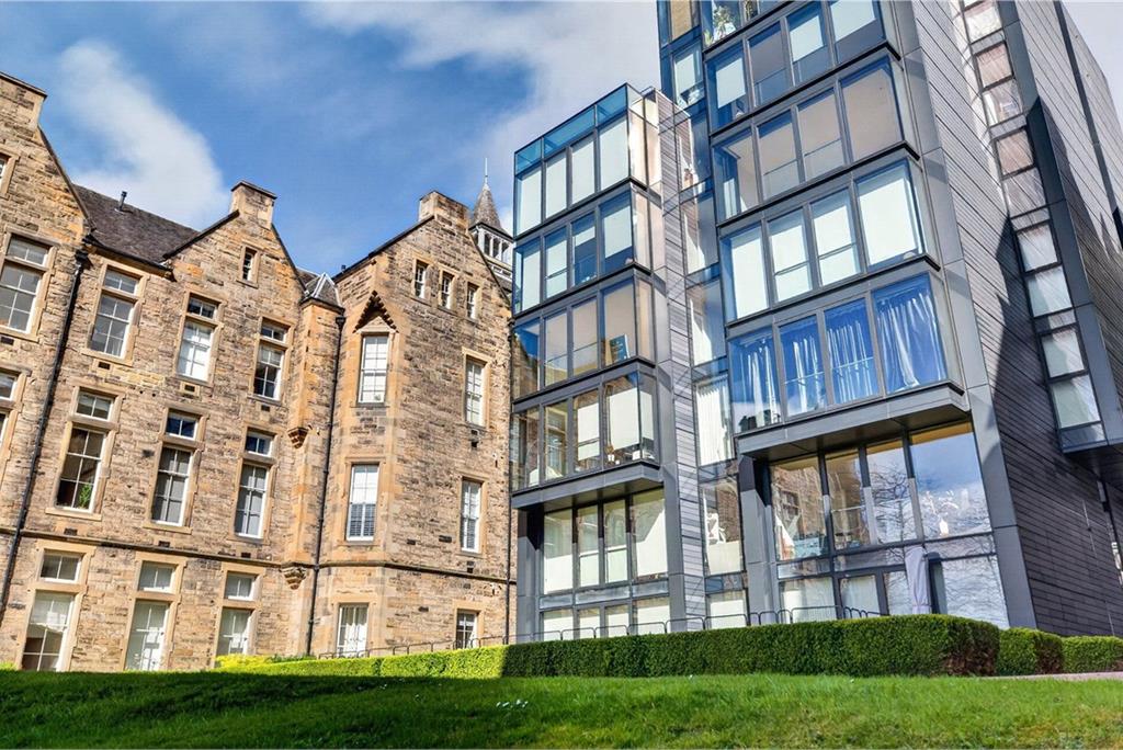 Flat 18, 18 Simpson Loan,
Quartermile,
Lauriston,
Edinburgh,
EH3 9GB - image 1