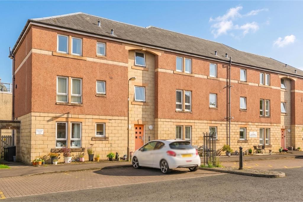 18e Bank Street,
Penicuik,
EH26 9BG - image 1