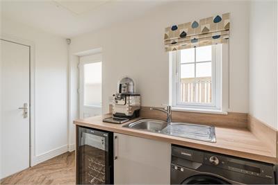 10 Greenstone Loan, Ratho, EH28 8AG - image 12